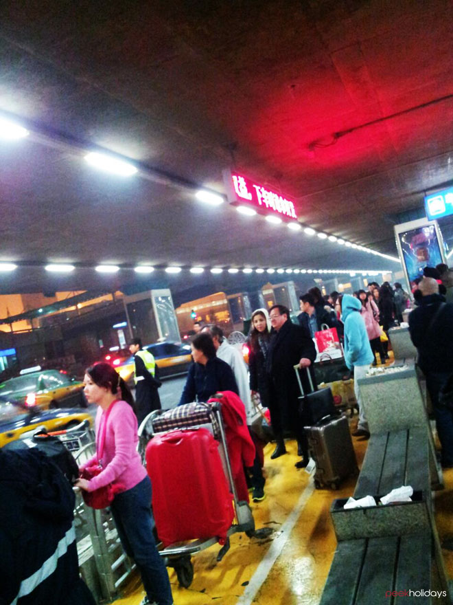 peekholidays-beijing-airport-taxi-stand-s